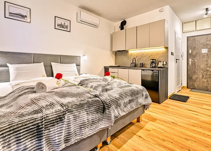 Osiedle Skalne - Blisko Western City, Wypozyczalni Quadow - By Royal Aparts *