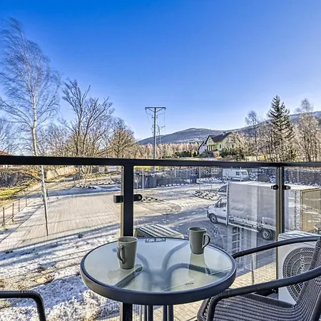 Osiedle Skalne - Blisko Western City, Wypożyczalni Quadów - By Royal Aparts Apartament Karpacz