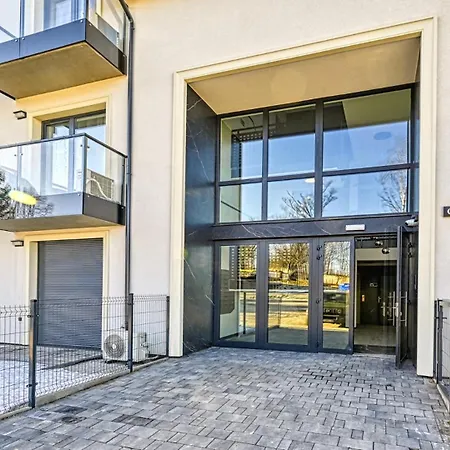 Apartment Osiedle Skalne - Blisko Western City, Wypozyczalni Quadow - By Royal Aparts *